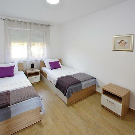 ביבינייה Luxury Apartments Sikiric_2 With Fantastic View On The Sea מראה חיצוני תמונה