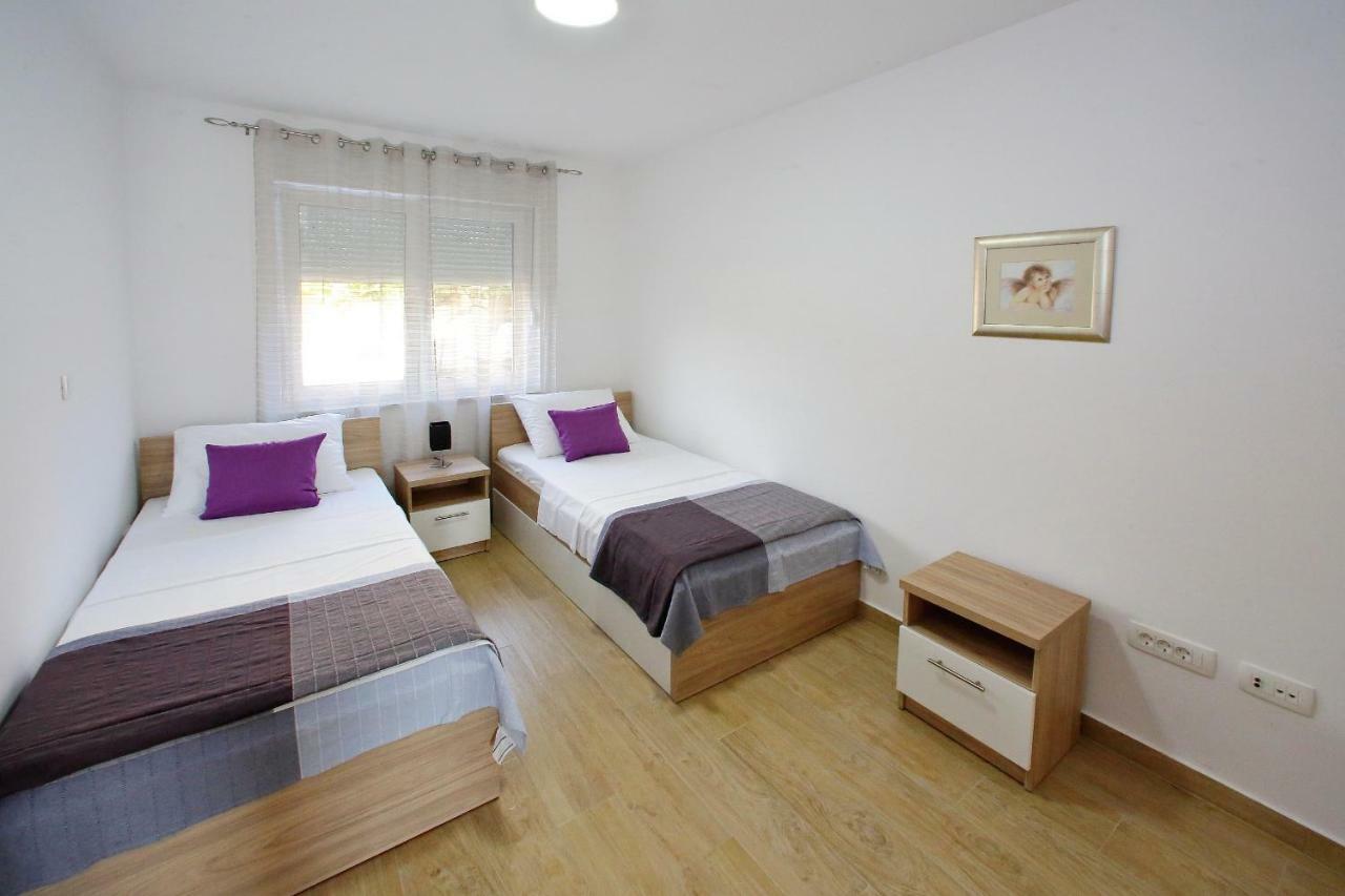ביבינייה Luxury Apartments Sikiric_2 With Fantastic View On The Sea מראה חיצוני תמונה